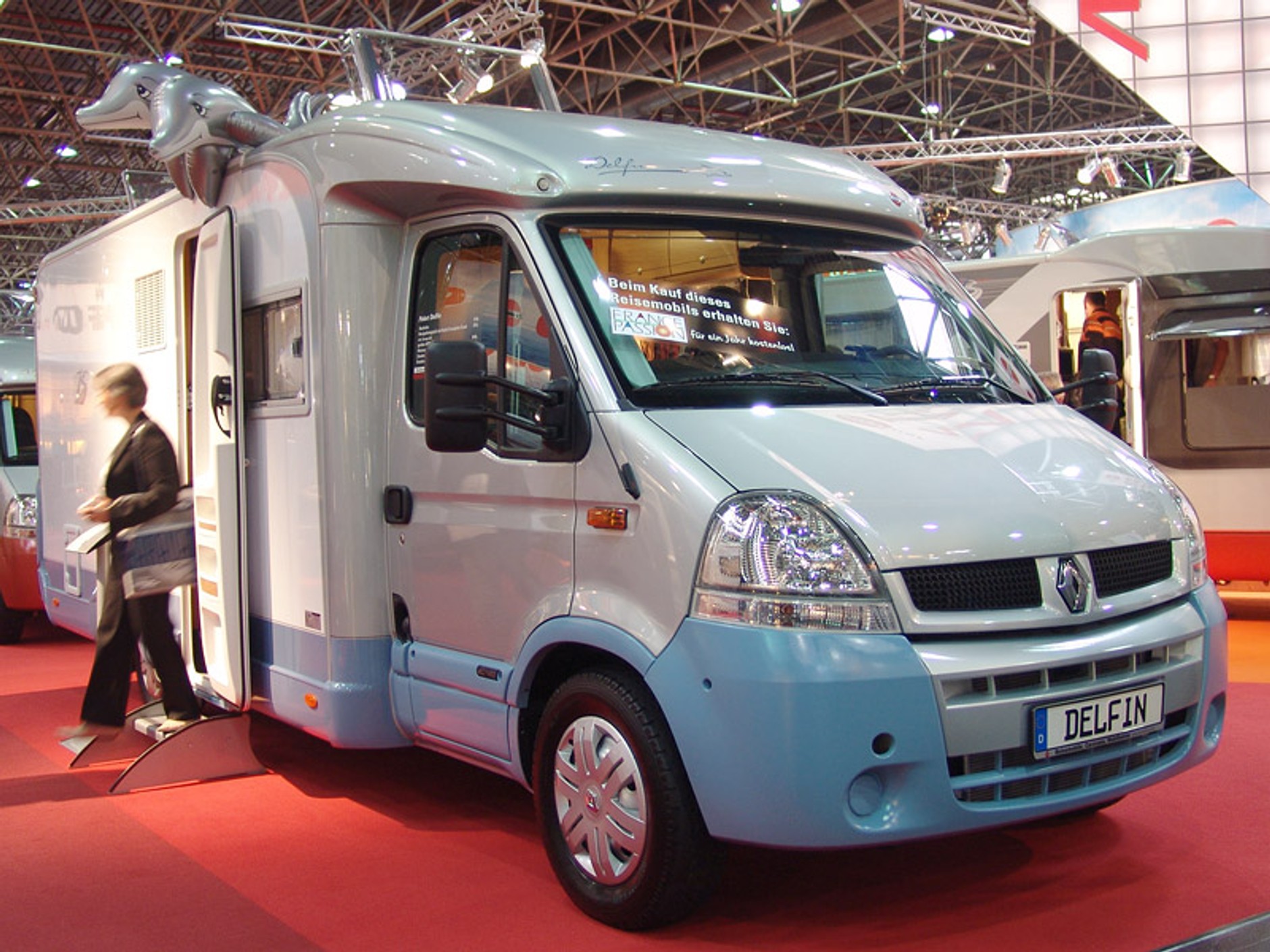 Caravan Salon Düsseldorf 2007: Caddy Life i moda na nowy sezon (fotogaleria)