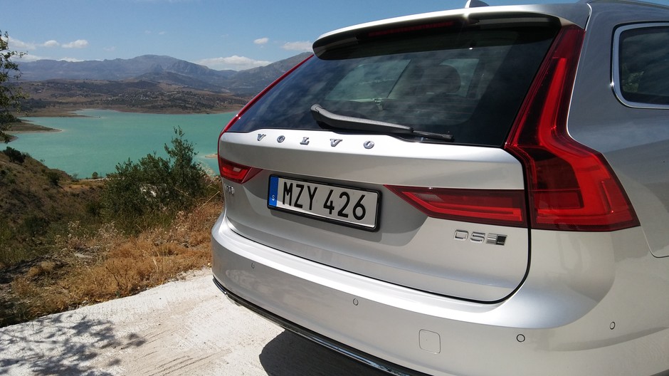 Volvo V90