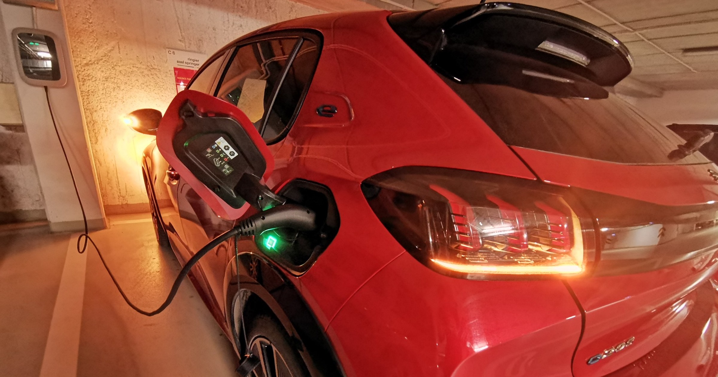 Francuski rząd uruchomił bezkonkurencyjny leasing socjalny na elektryki