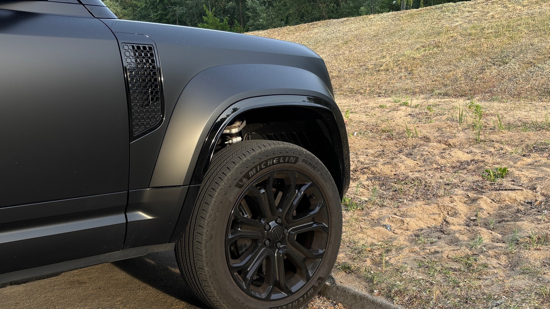 Land Rover Defender OCTA