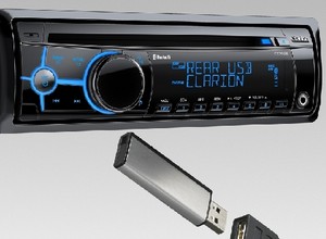 Clarion CZ702E: radio dla wymagających