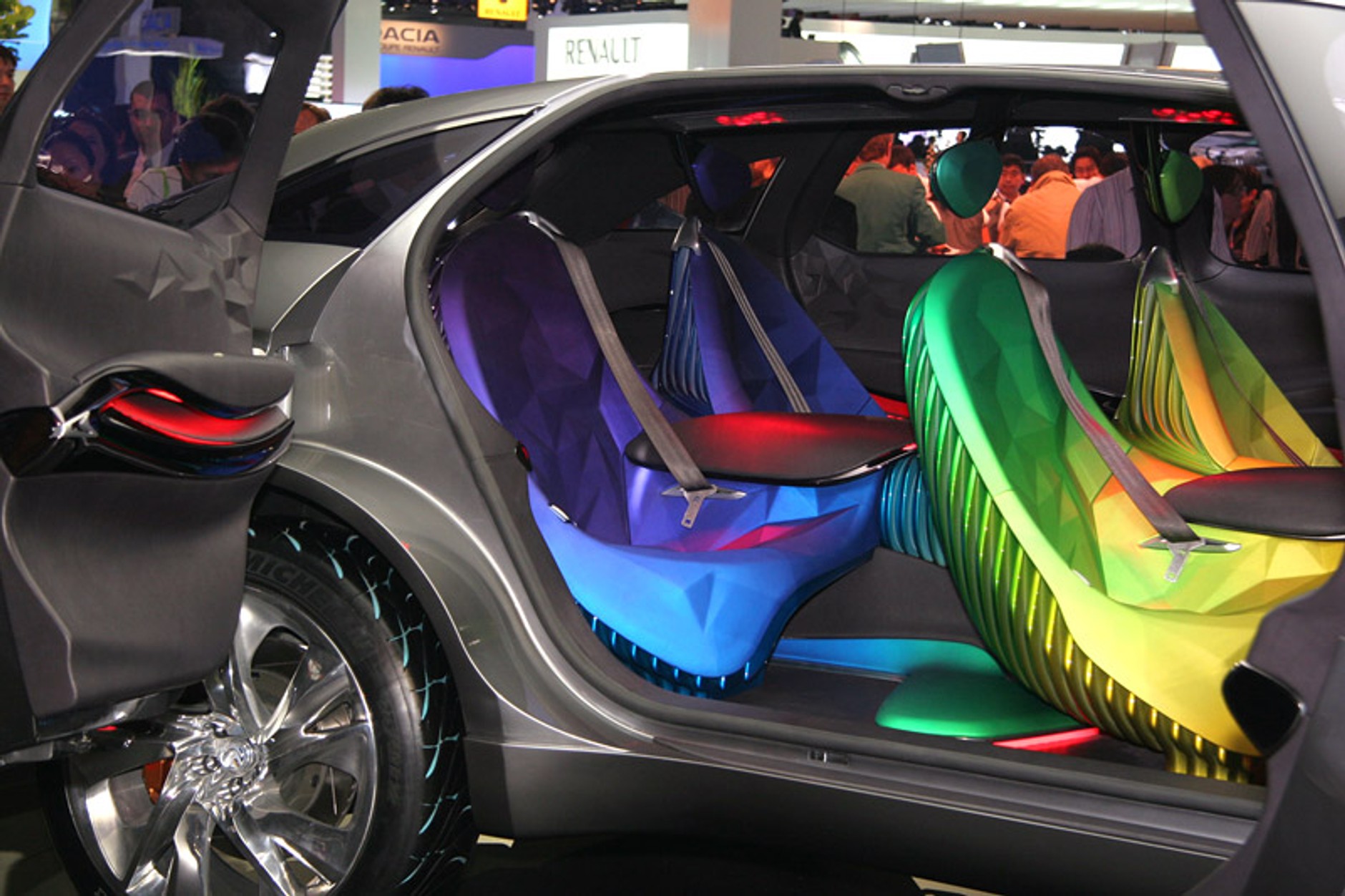 Terminy salonów samochodowych w 2009 roku