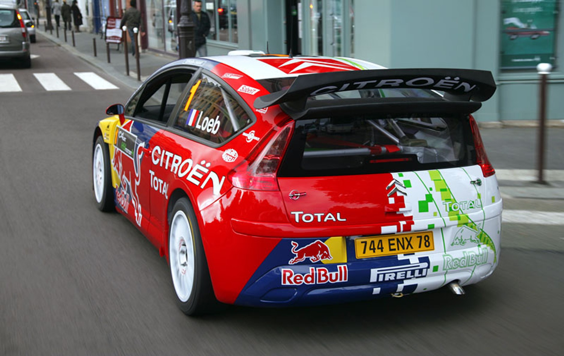 Paryż 2008: Citroën C4 WRC HYmotion4 – hybridnowy sportowiec
