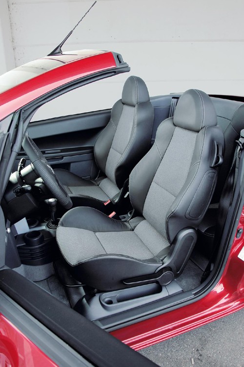 Opel Tigra, Peugeot 207CC, Mitsubishi Colt CZC - Na słońce i na deszcz!