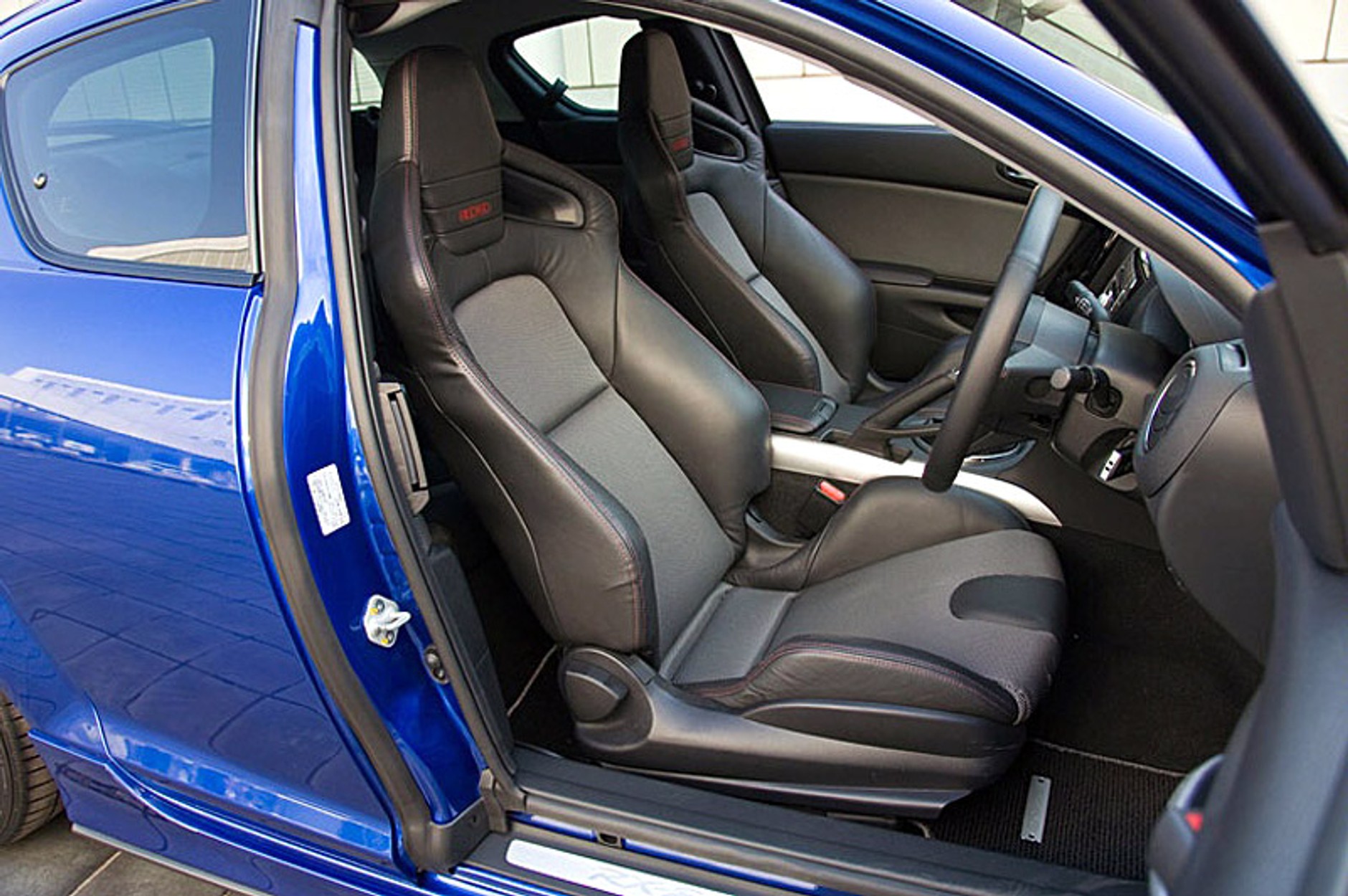 Mazda RX-8 RS: przedwczesna premiera odmłodzonego coupe