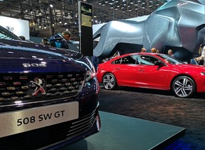 Peugeot u siebie – paryskie premiery