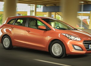 Hyundai i30 Wagon 1.4 - rodzinne kombi za rozsądne pieniądze