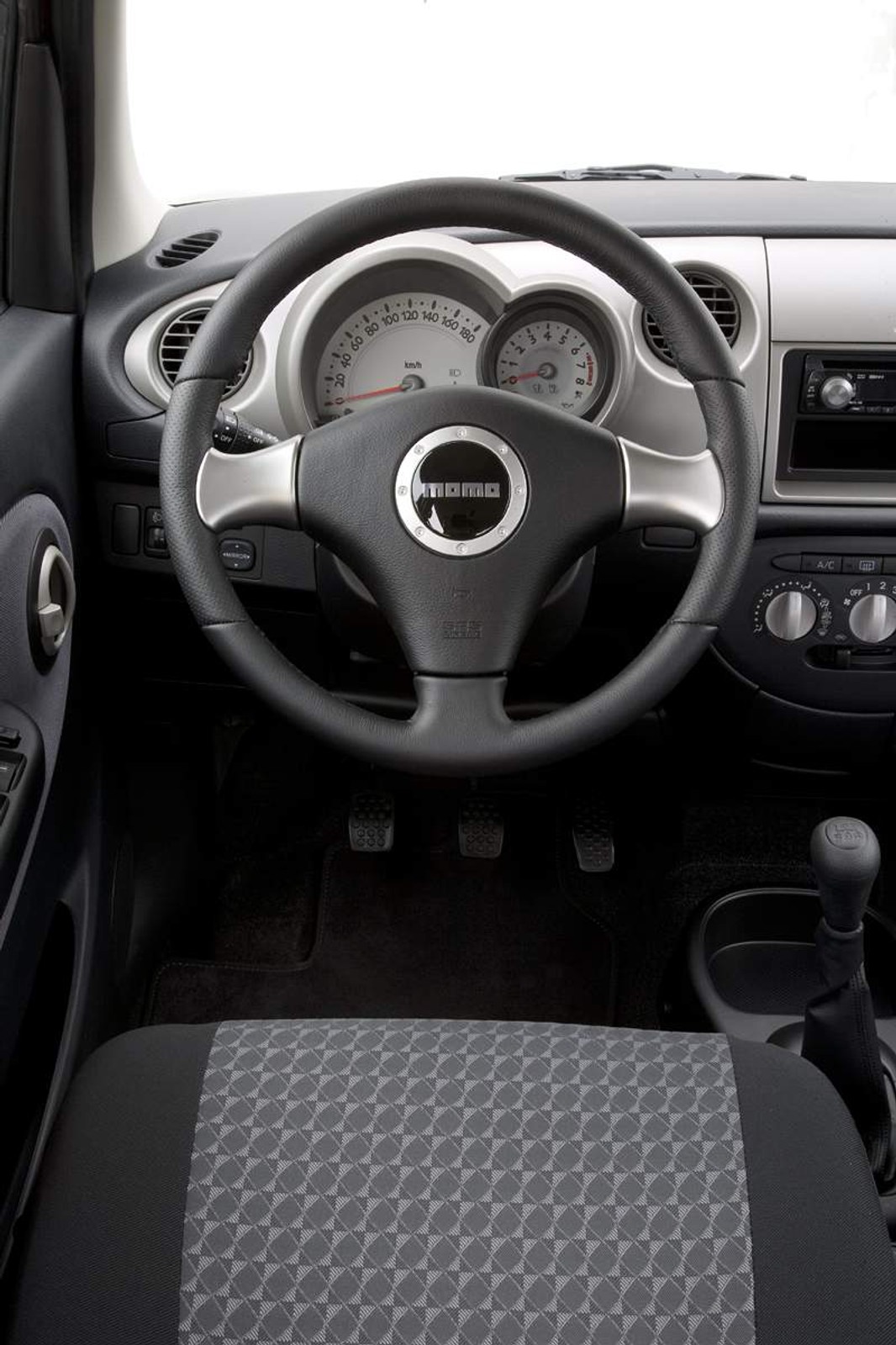 Daihatsu Trevis w Europie: japoński powrót do korzeni Mini