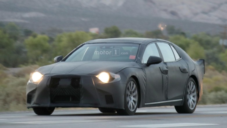 Lexus LS - zdjęcie szpiegowskie