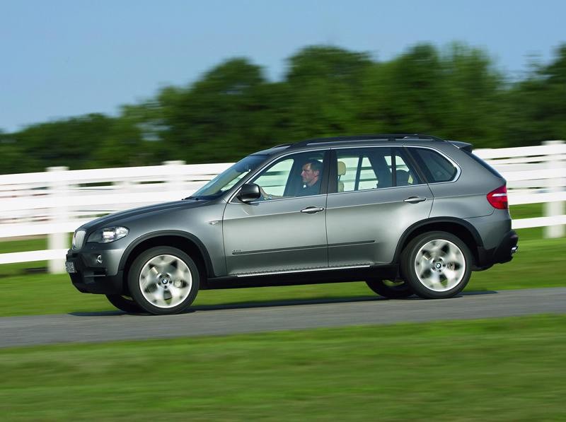 Nowe BMW X5: oficjalne zdjęcia i kompletne informacje