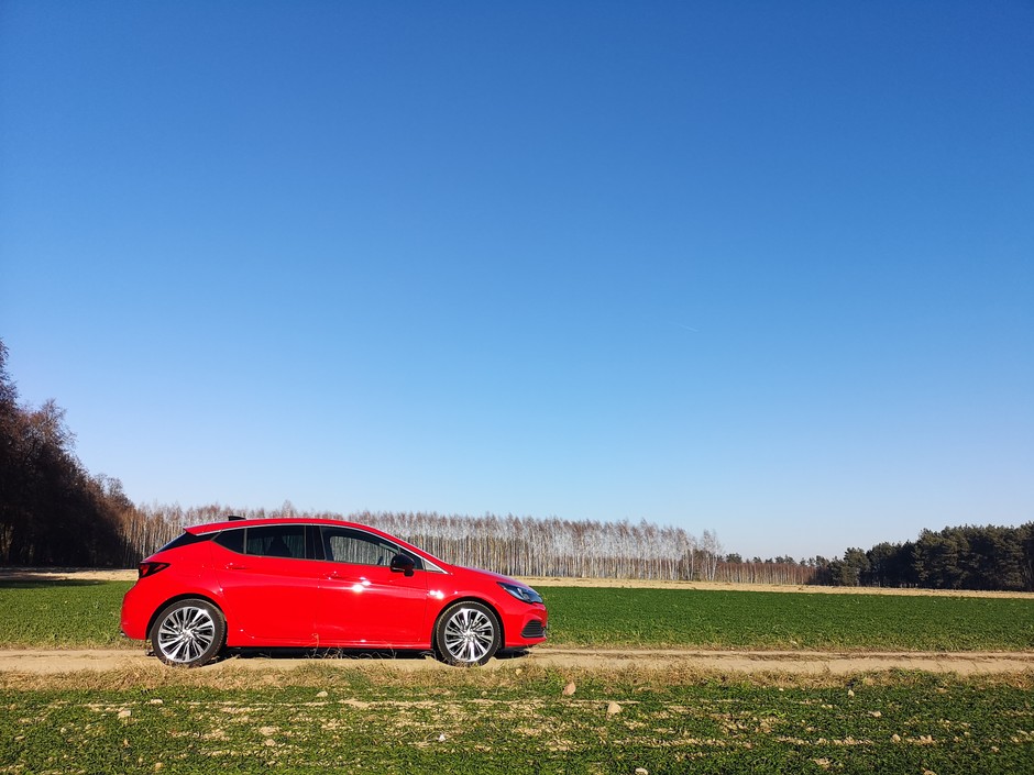 Opel Astra 1.6 Turbo Elite 200 KM
