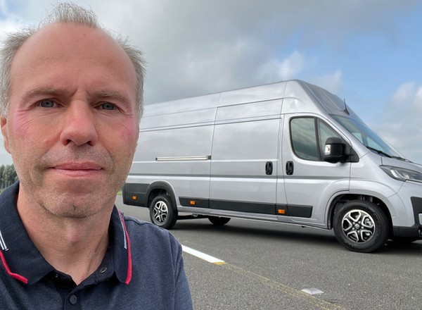 Stellantis i konkurenci powinni zacząć się bać. Wjeżdża Toyota Proace Max z gwarancją 1 mln km lub nawet 10 lat