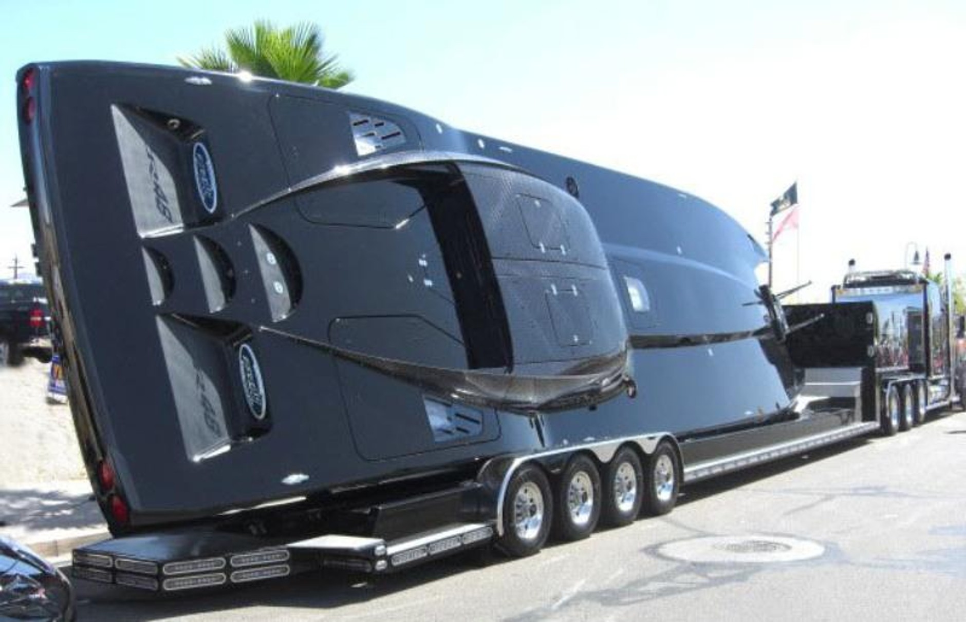 Motorówka inspirowana Corvette