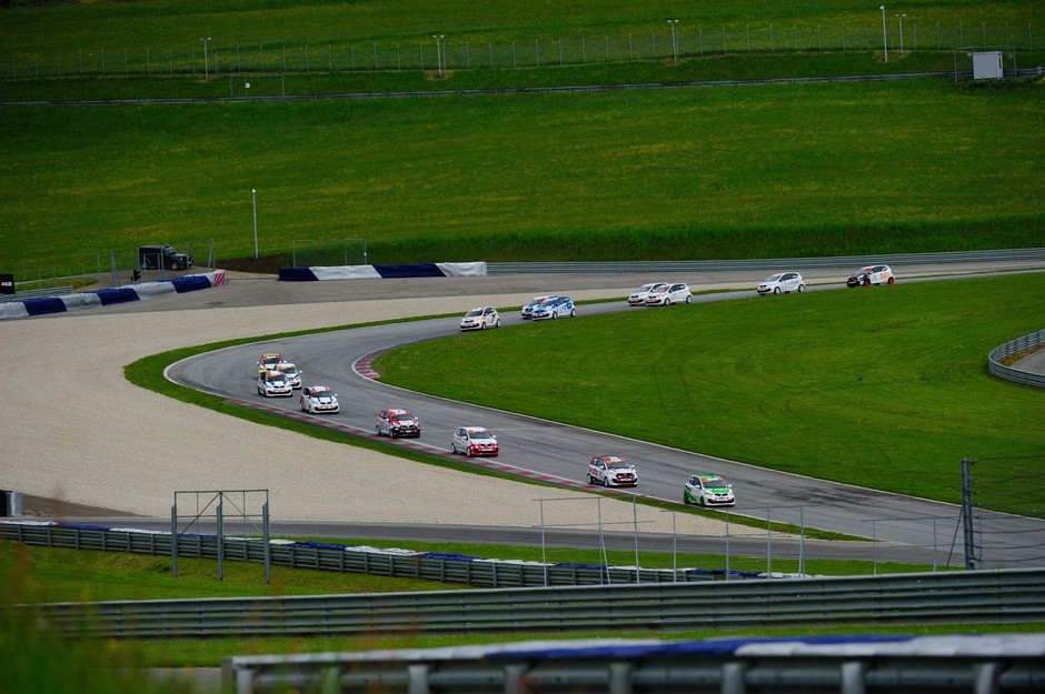 Kia Lotos Race