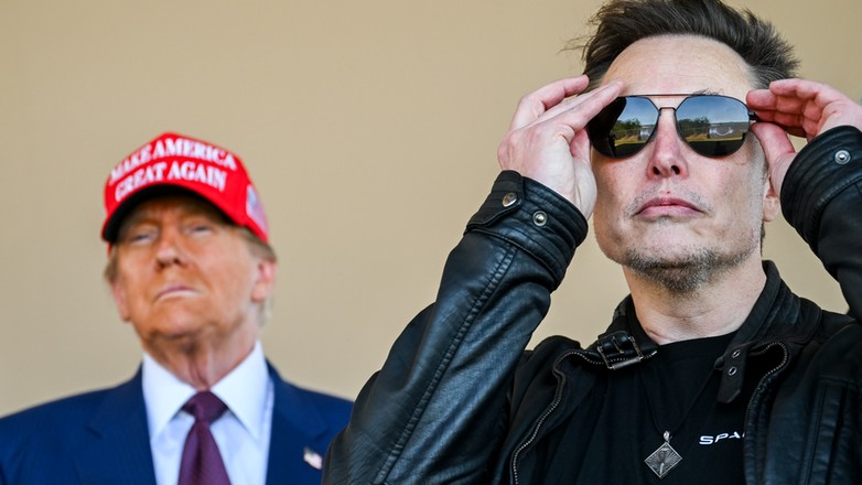 Prezydent elekt Donald Trump i Elon Musk oglądają start rakiety SpaceX Starship, listopad 2019 r.