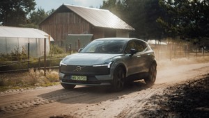Znalazłem idealny samochód na "jednodniówki". Pierwsza jazda Volvo EX30 Cross Country