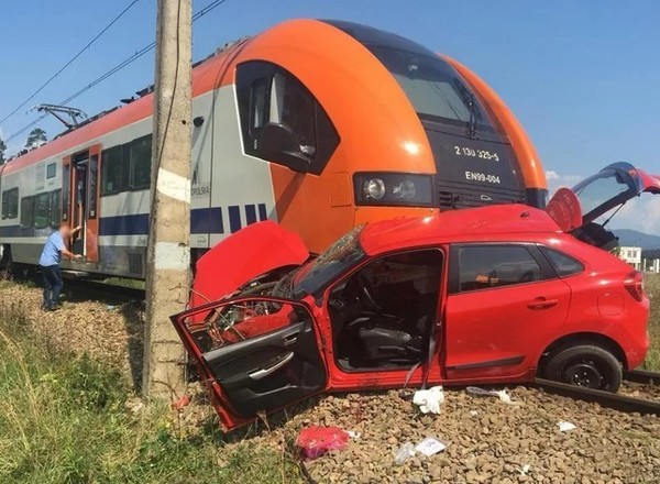 Po śmierci kursantki na przejeździe zaczną zmieniać przepisy. Jest projekt
