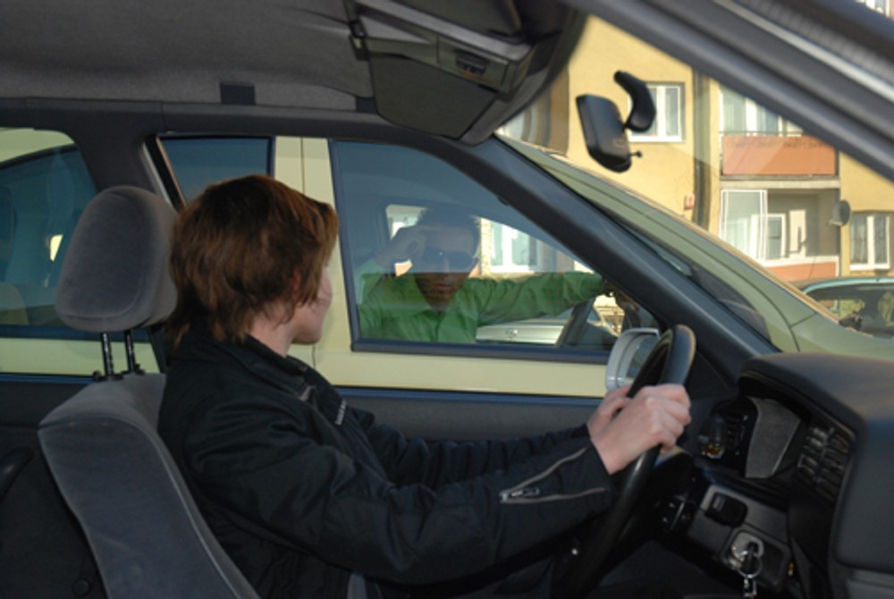 Z lewego pasa - do więzienia