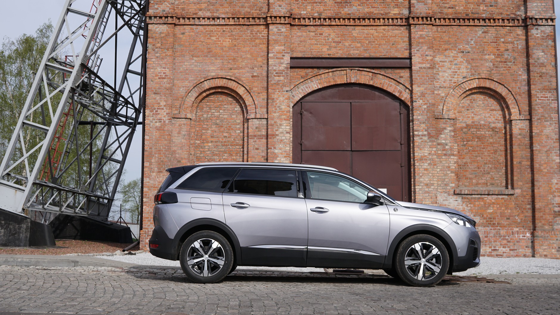 Peuegot 5008 Crossway