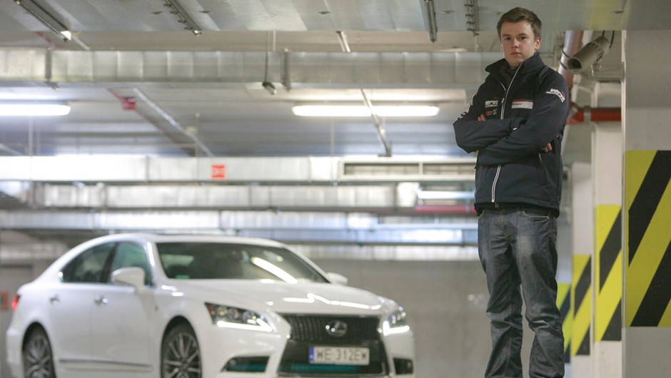 Test Lexusa LS 600h F Sport: hybryda na  sportowo