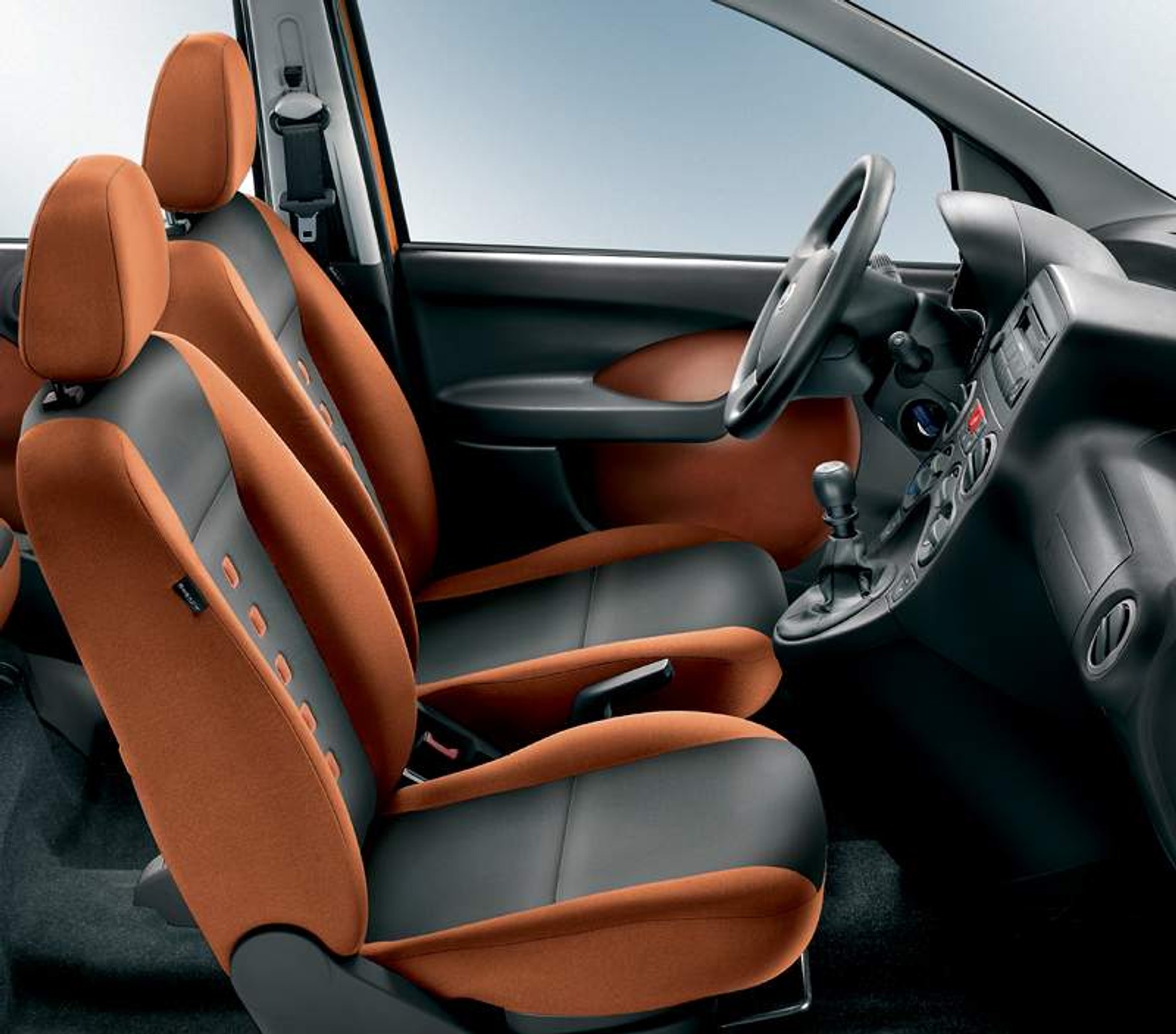 Paryskie nowości Fiata: sportowe Punto i ekologiczna Panda