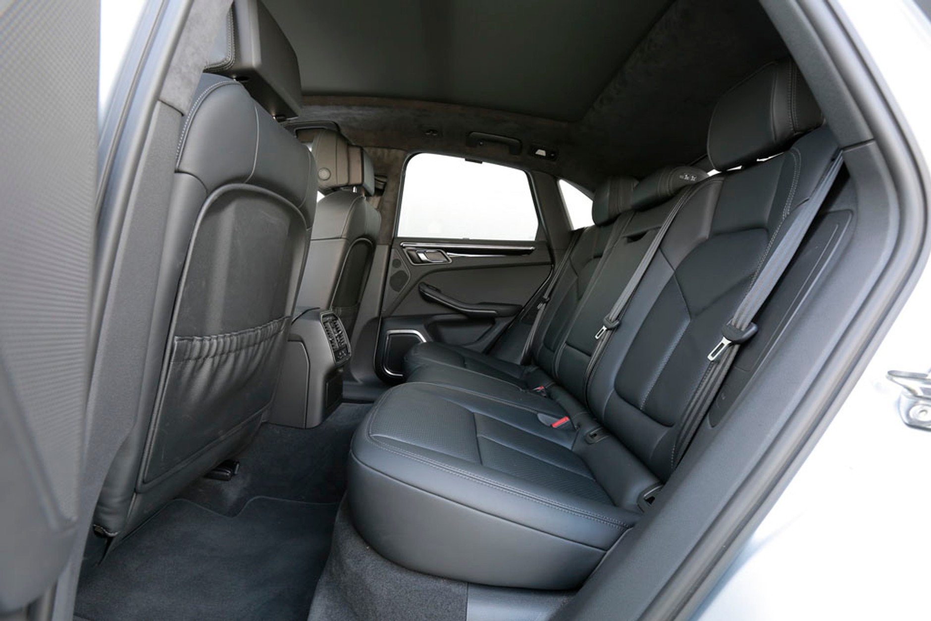 Porsche Macan Turbo - Bezczelnie ostry SUV