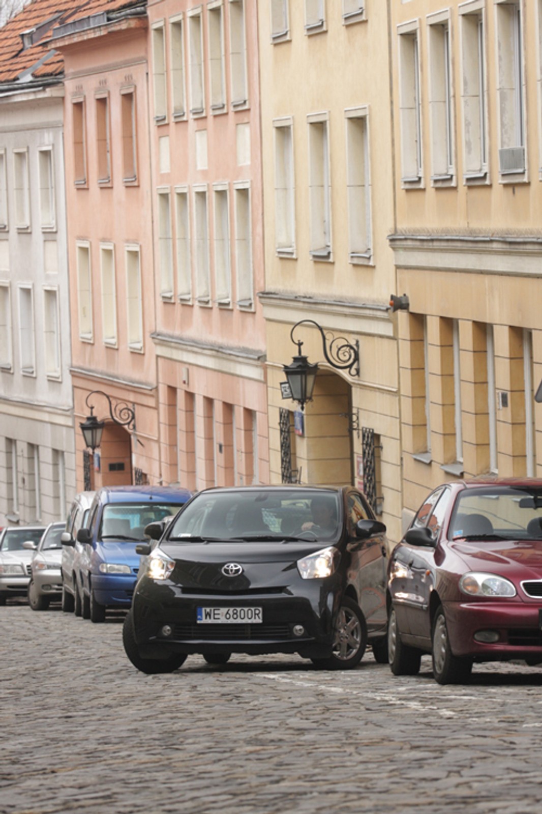 Toyota iQ 1.0 SOL: Kup, kliknij  i jedź. Enter!