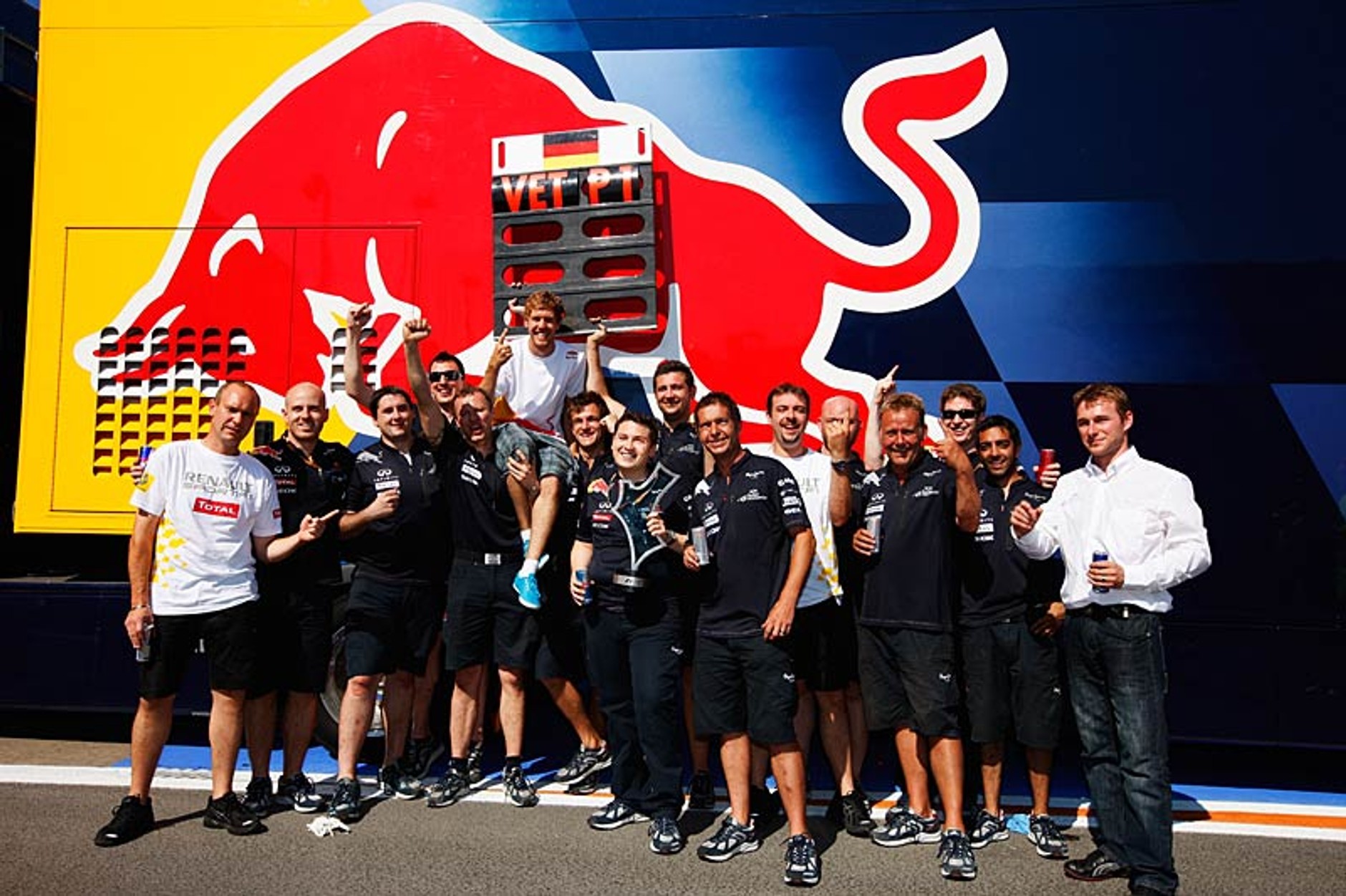 Grand Prix Europy 2011: Vettel przed Alonso i Webberem (relacja, wyniki)