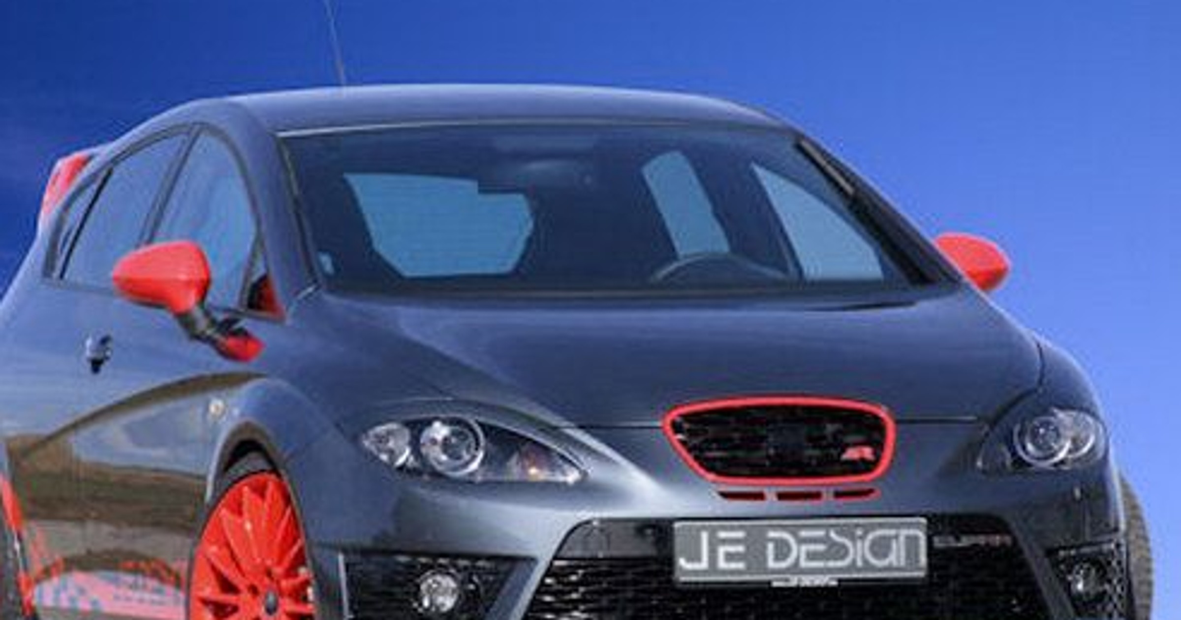 Seat Leon Cupra R z najnowszym pakietem JE Design osiąga 268 km/h