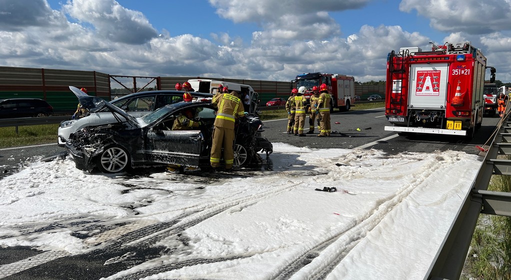 Poważny wypadek na autostradzie A2 w kierunku Poznania.