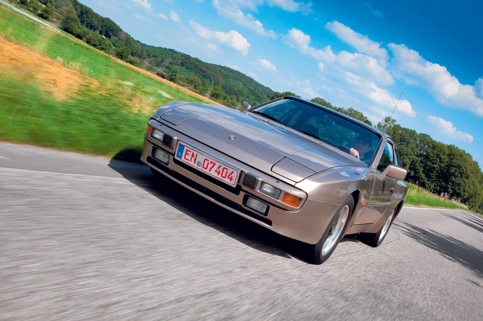 Porsche 944