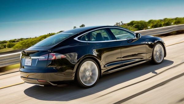 Używana Tesla z zasięgiem 79 km. Co poszło nie tak?