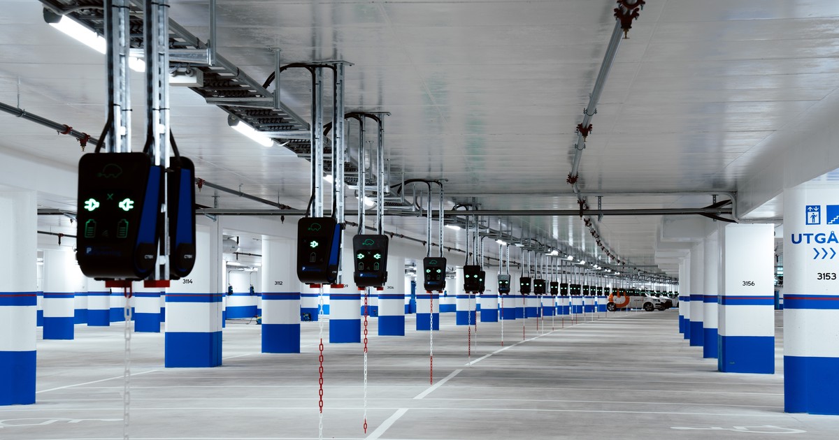 Parking w Sztokholmie z 1000 punktów ładowania. 