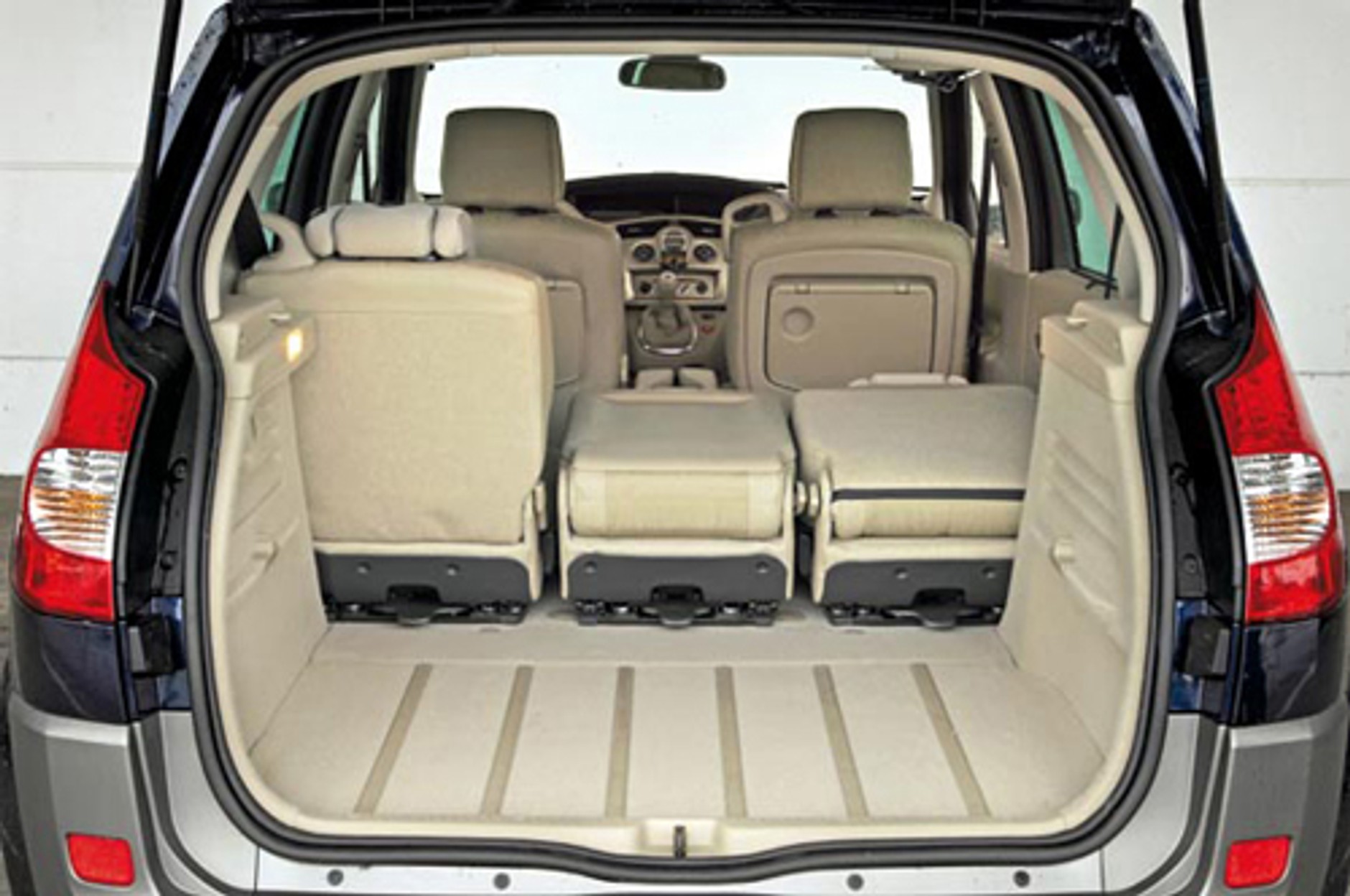 Renault Scenic, Citroen C4 Picasso, Ford C-Max - Sztuka nowoczesna czy klasyczna?