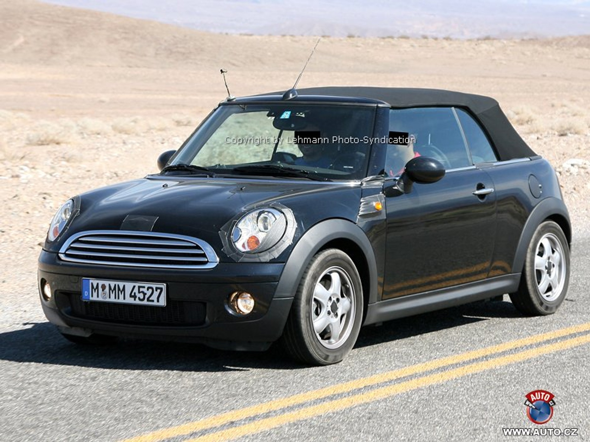 Zdjęcia szpiegowskie: Nowy Mini Cooper Cabrio
