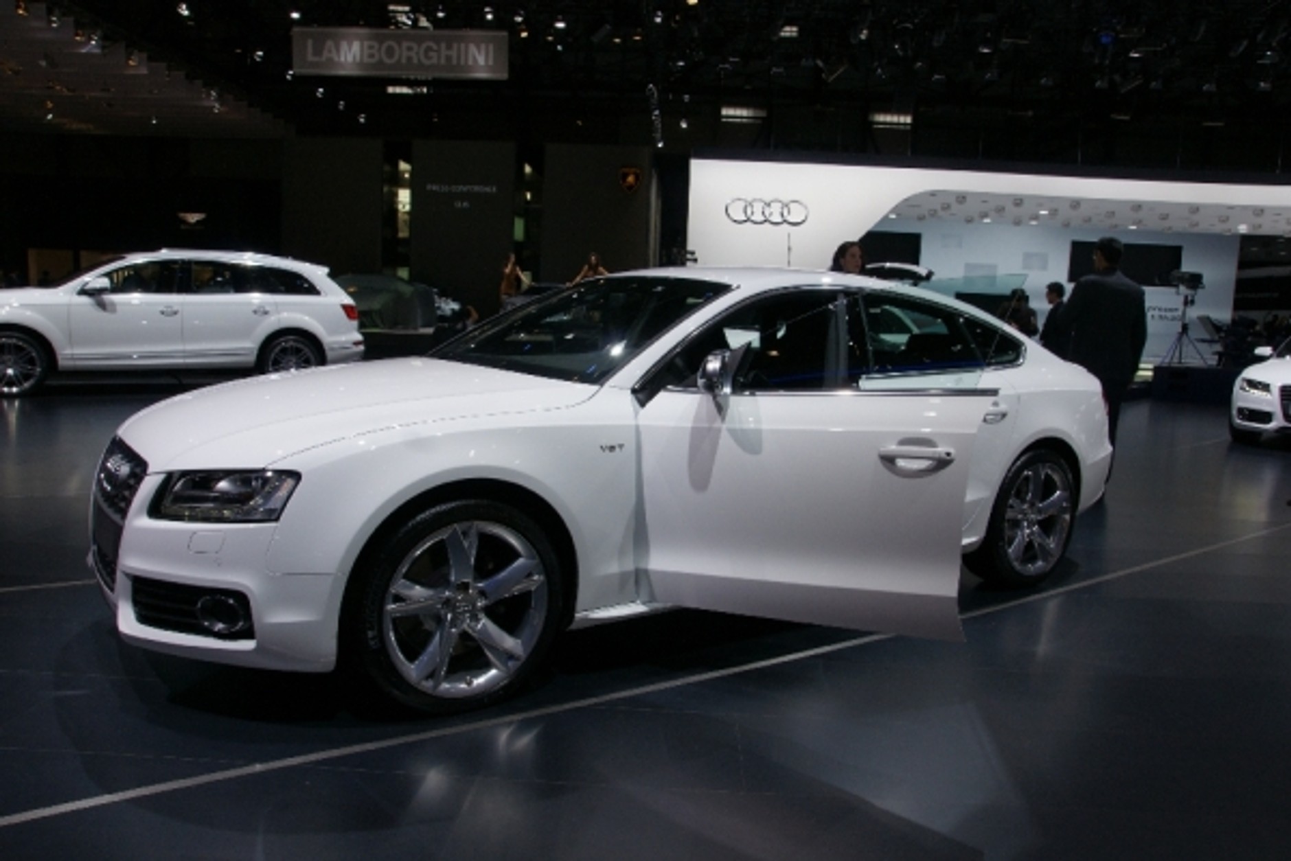 Genewa 2010: pierwszy dzień prasowy (galeria 2.)