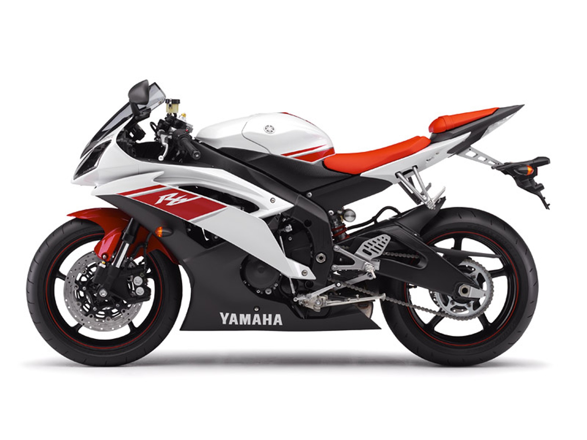 Yamaha YZF-R6 2008: pierwsze informacje i duża fotogaleria