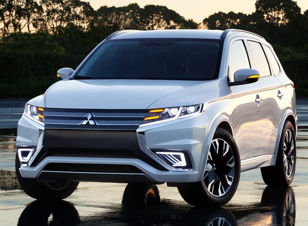 Paryż 2014: Mitsubishi Outlander Concept-S