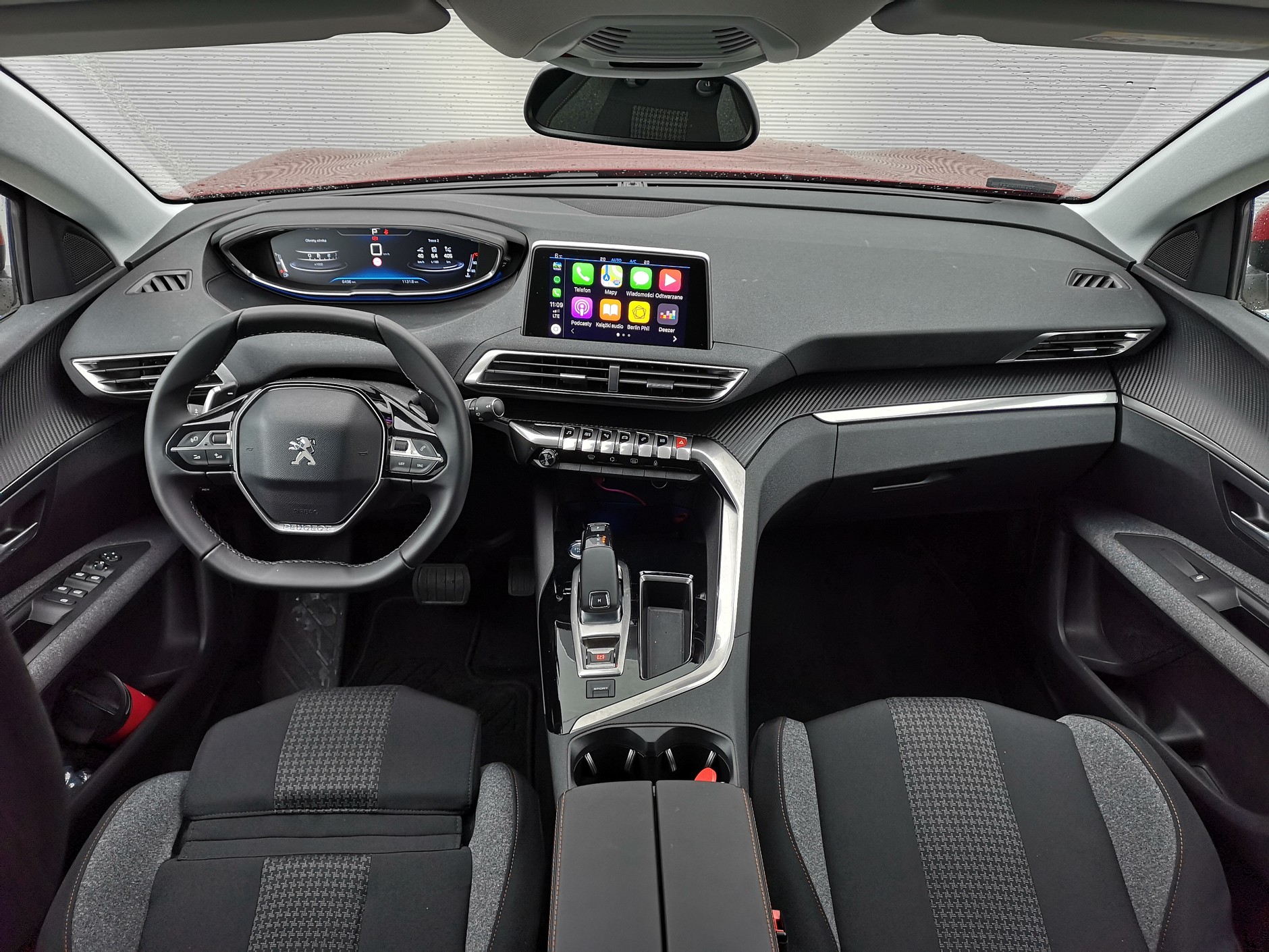 Peugeot 3008 1.5 BlueHDi - z przodu jest dużo miejsca