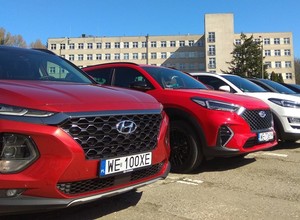 Kilka razy więcej aut niż mieszkańców – potrzebna nowa pula tablic rejestracyjnych