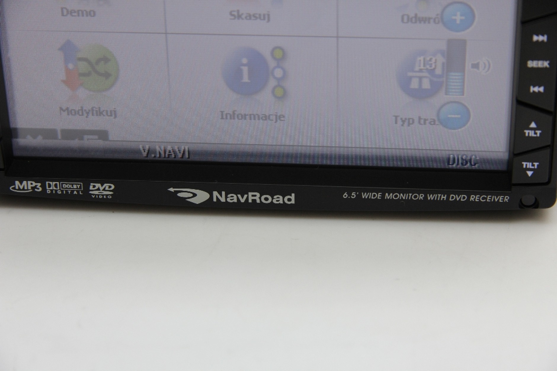 Radio z nawigacją: NavRoad NR650BTV
