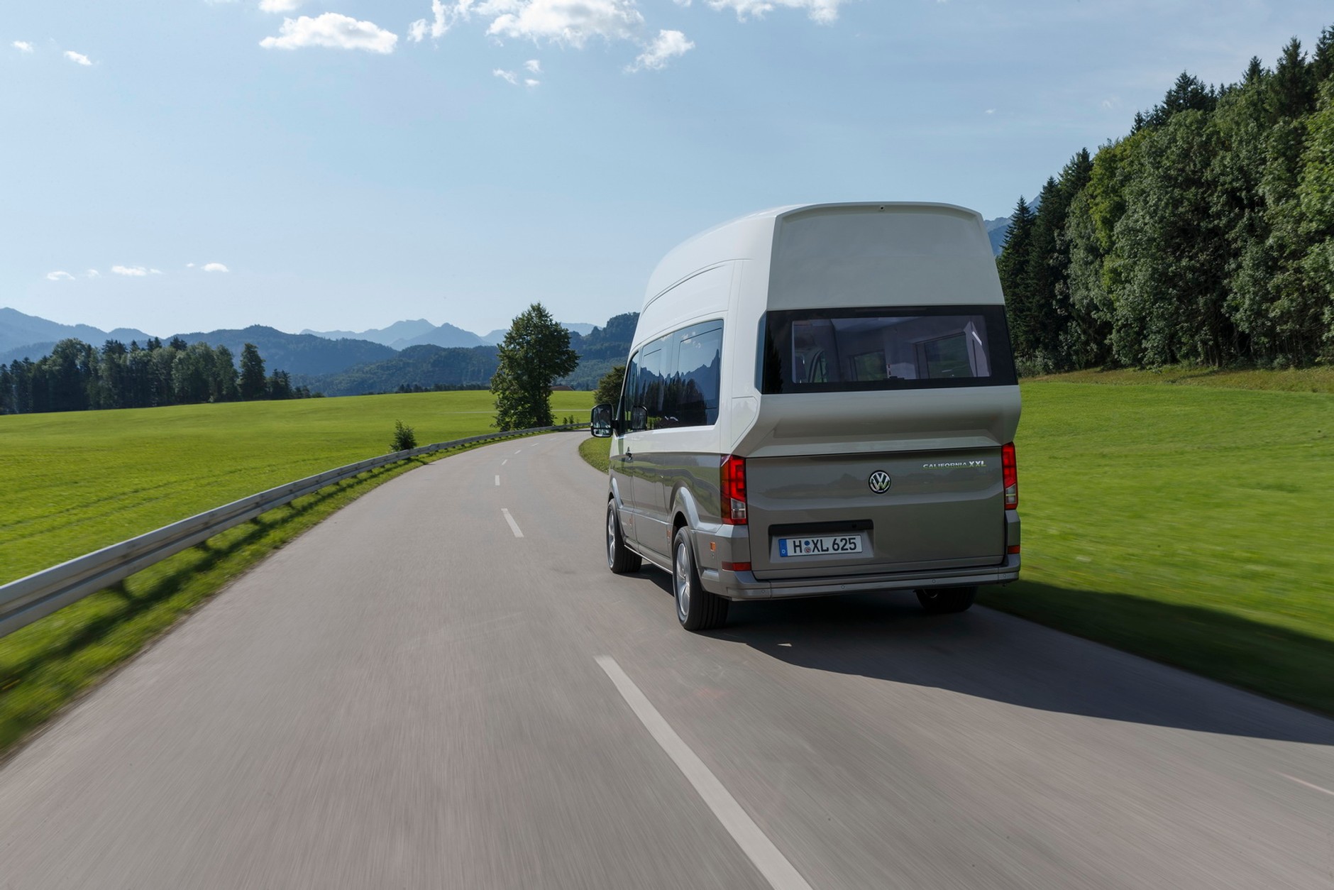 VW California XXL - nowy wymiar kampera