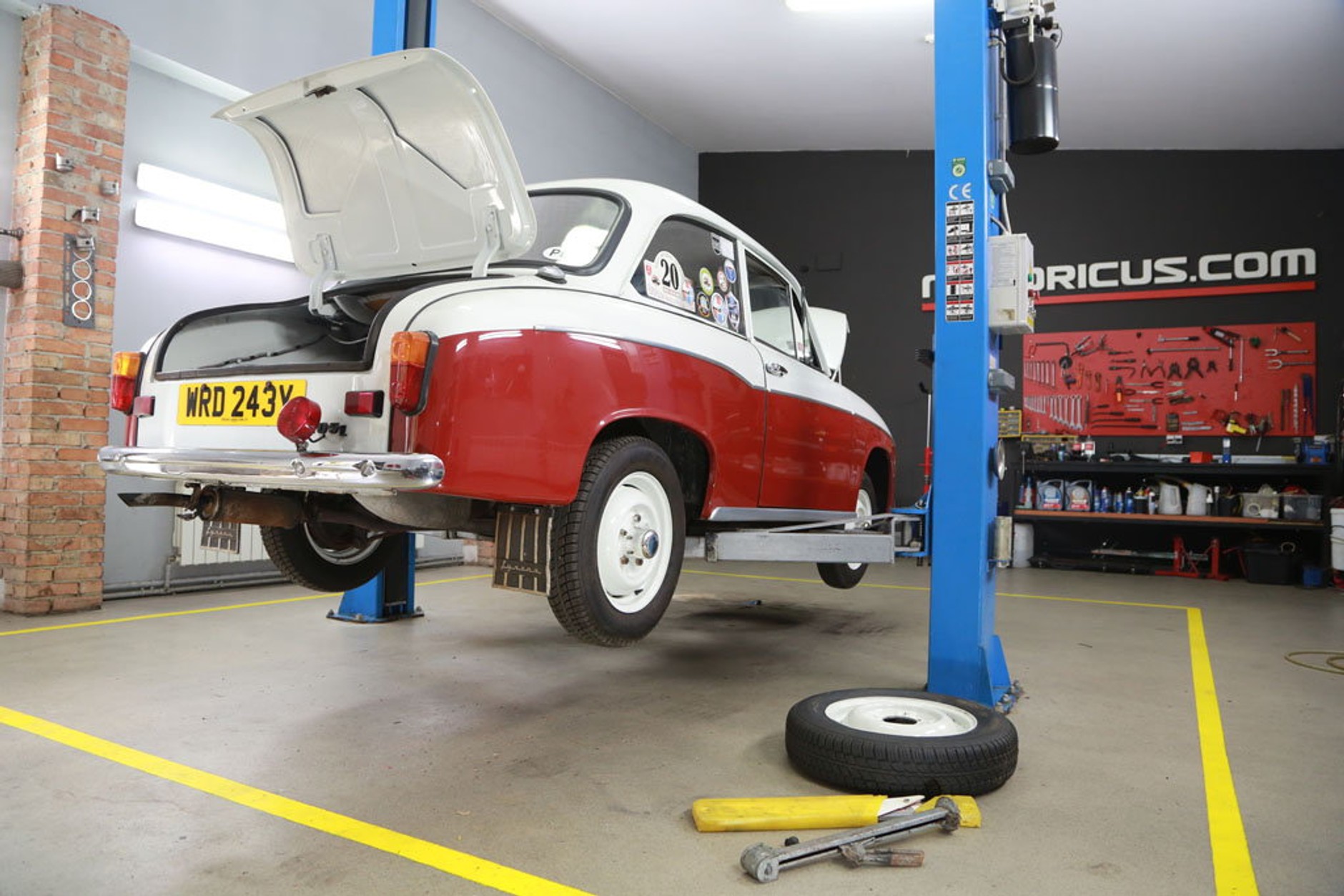 Samochód marzeń: Kup i zrób - Syrena 105