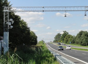 Nowy system opłat drogowych nie działa, a ma ruszyć już za trzy tygodnie
