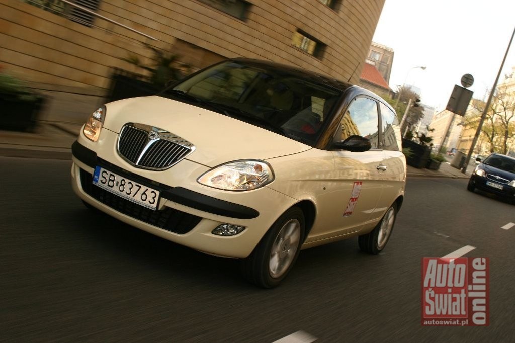 Lancia Ypsilon