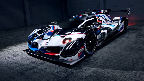 Nowy superbolid BMW na 24-godzinne wyścigi  Daytona i Le Mans