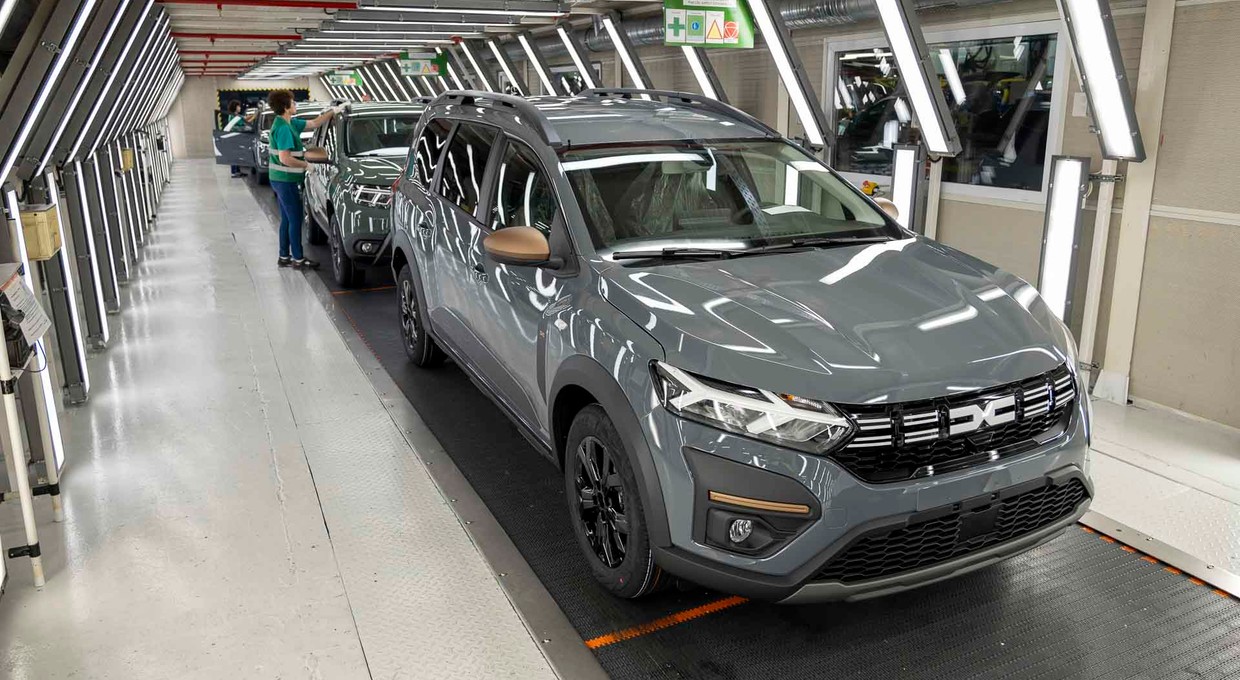 Dacia zwalnia pracowników. Uruchomiła dobrowolny program
