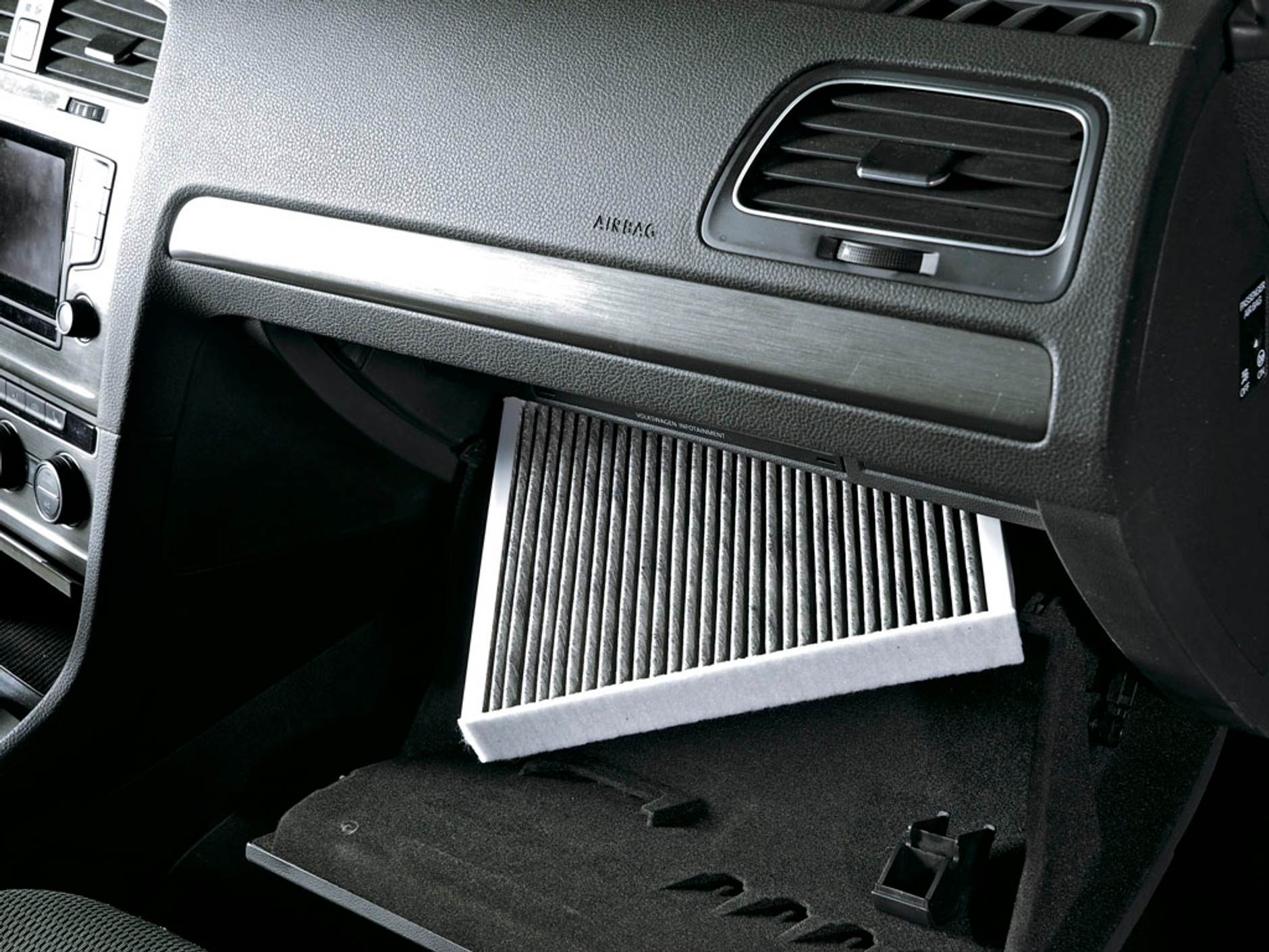 Wymień filtr kabinowy