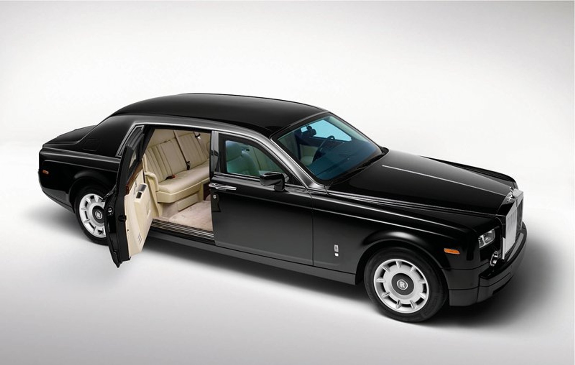 Rolls-Royce Phantom Armoured: luksusowy czołg z Goodwood