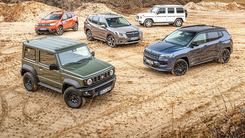 Pięć aut terenowych różnej klasy